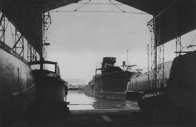 P106 Banckert 1946 in Surabaya. Source & Rights: <a href="http://en.wikipedia.org/wiki/File:IJN_PB106-1946.jpg" target="_blank">http://en.wikipedia.org/wiki/File:IJN_PB106-1946.jpg</a>