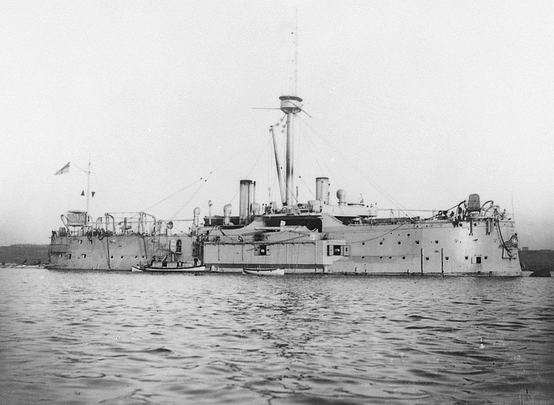 Panzerfregatte Kaiser nach 1905 als Depotschiff Uranus.<br><br>Source: <a href="http://www.facebook.com/635289493206597/photos/a.635291423206404.1073741828.635289493206597/1028194960582713/?type=3&theater" target="_blank">http://www.facebook.com/635289493206597/photos/a.635291423206404.1073741828.635289493206597/1028194960582713/?type=3&theater</a>